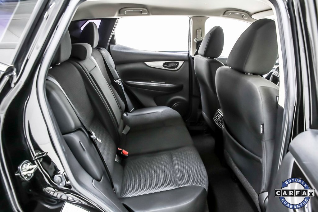 Used 2021 Nissan Rogue Sport S image 31