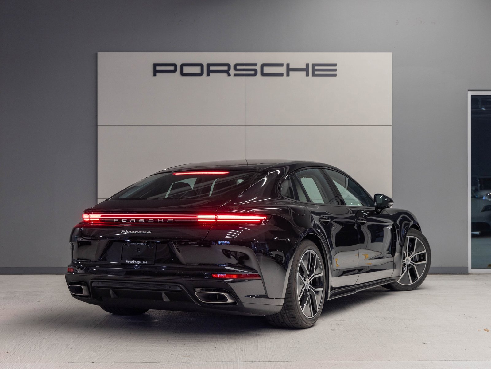 New 2026 Porsche Panamera 4 image 7