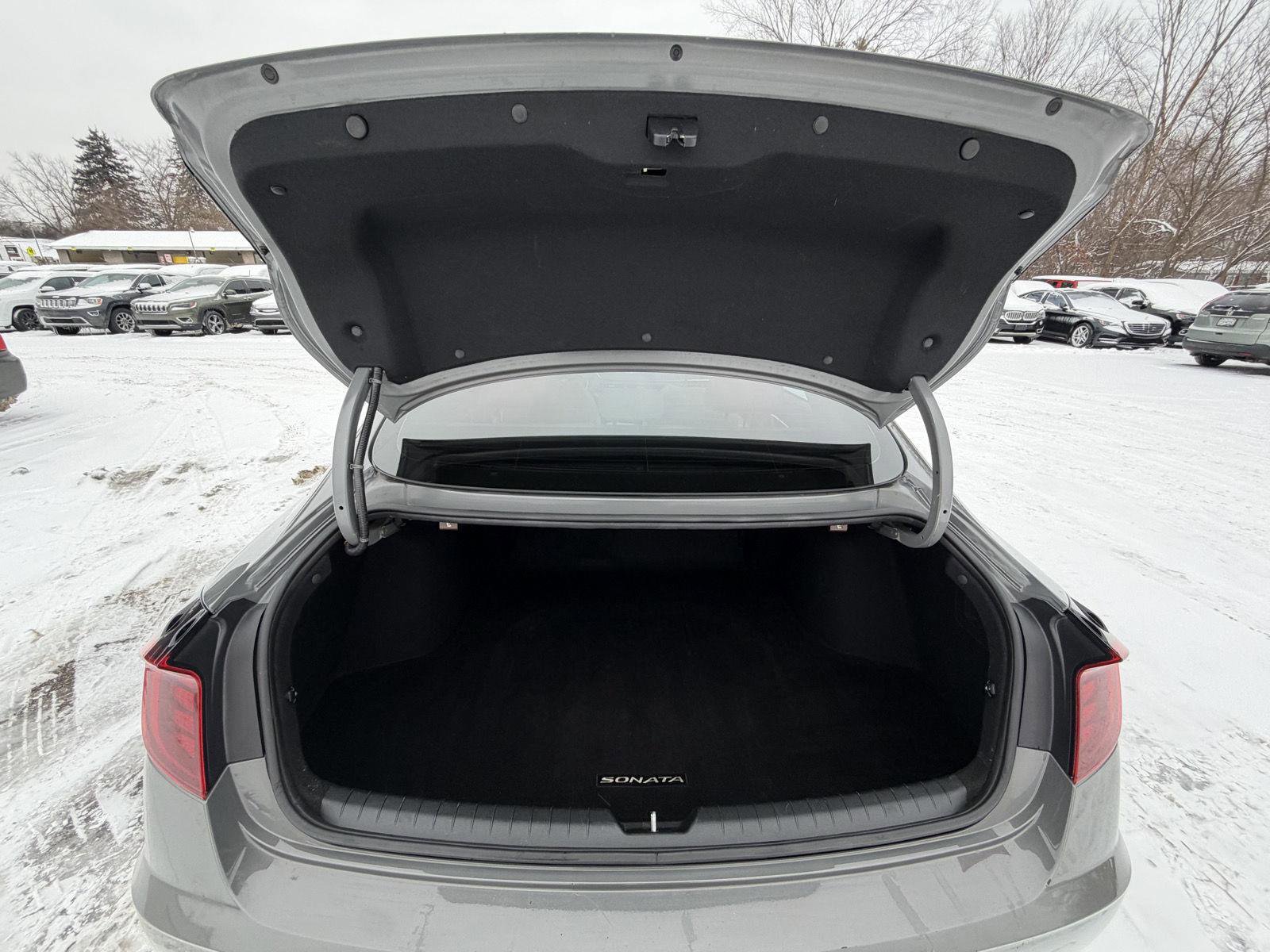 Used 2022 Hyundai Sonata SEL w/ Convenience Package image 26