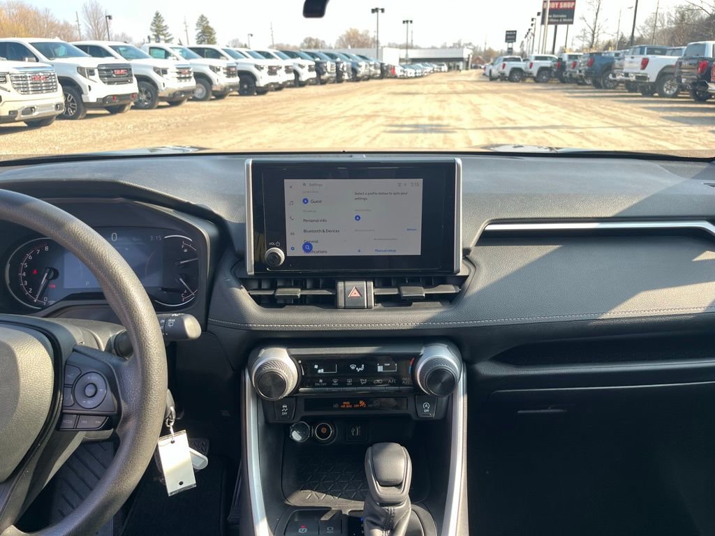 Used 2024 Toyota RAV4 LE image 24