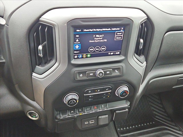 Used 2023 Chevrolet Silverado 1500 Custom AWD/4WD image 14