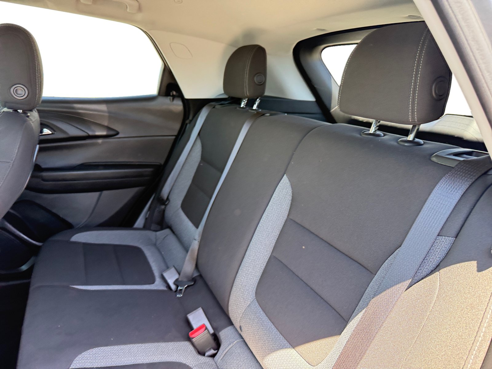 Used 2025 Chevrolet TrailBlazer LT AWD/4WD image 16