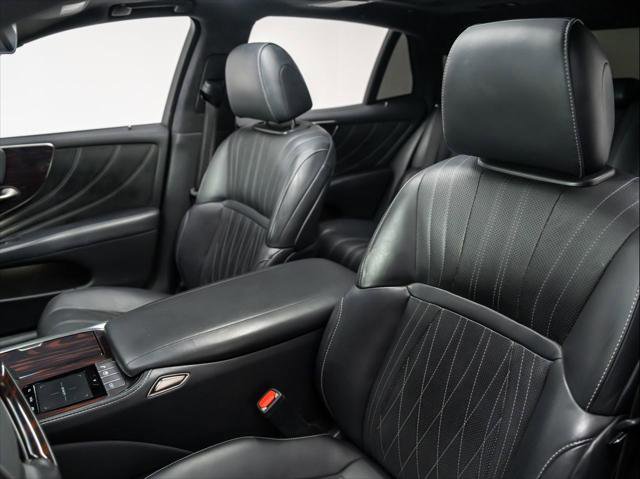 Used 2020 Lexus LS 500 image 16