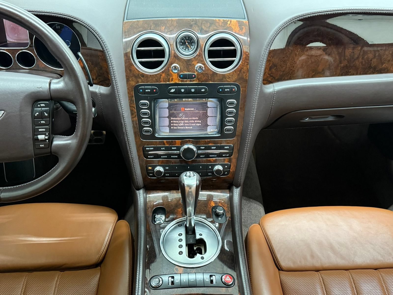 Used 2006 Bentley Flying Spur Flying Spur AWD/4WD image 19