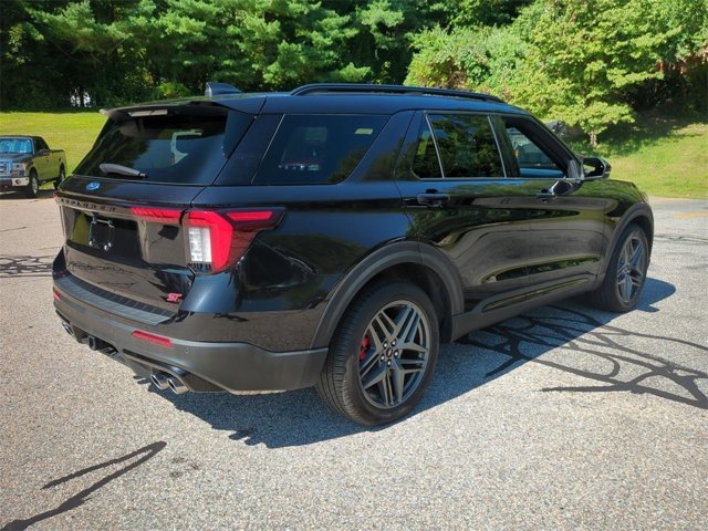 Certified 2025 Ford Explorer ST image 3