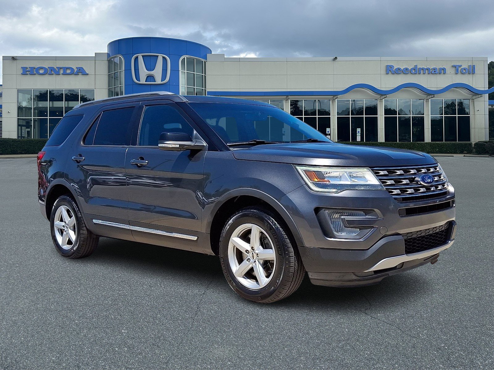 Used 2017 Ford Explorer XLT w/ Equipment Group 201A