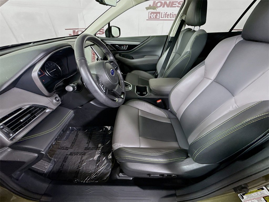 Certified 2025 Subaru Outback Onyx Edition XT image 27