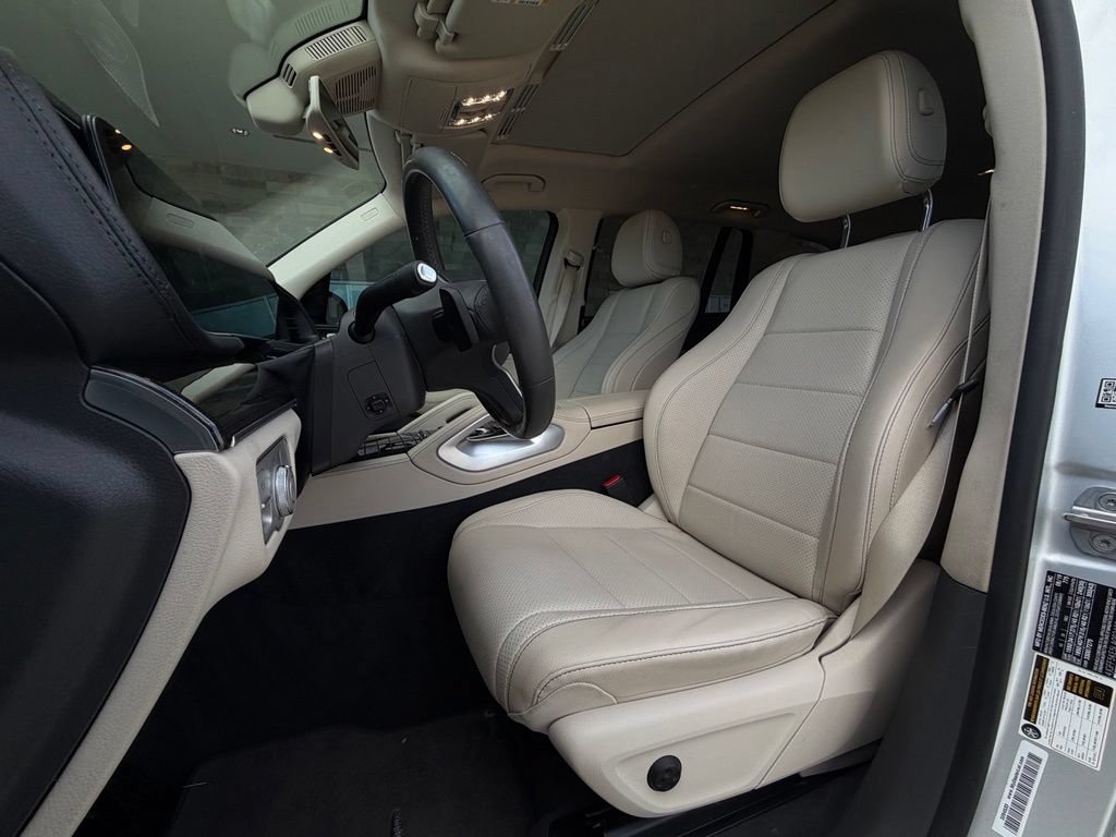Used 2020 Mercedes-Benz GLS 450 4MATIC w/ Convenience Package image 5