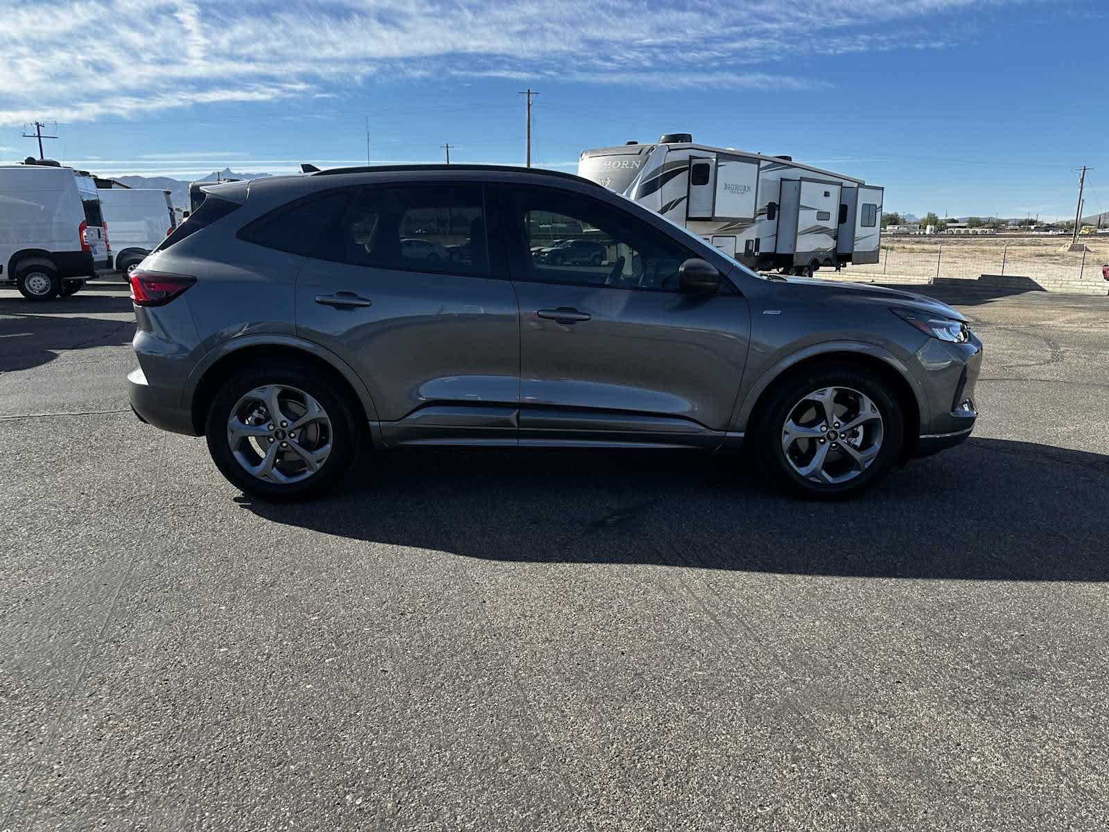 Used 2023 Ford Escape ST-Line w/ Tech Pack #1 FWD image 5