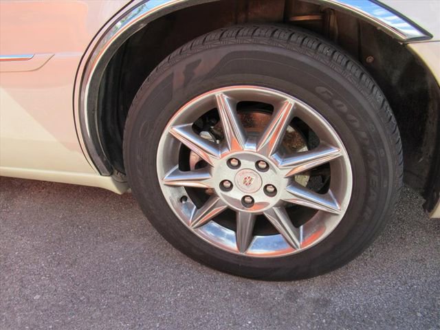 Used 2011 Cadillac DTS Luxury image 4