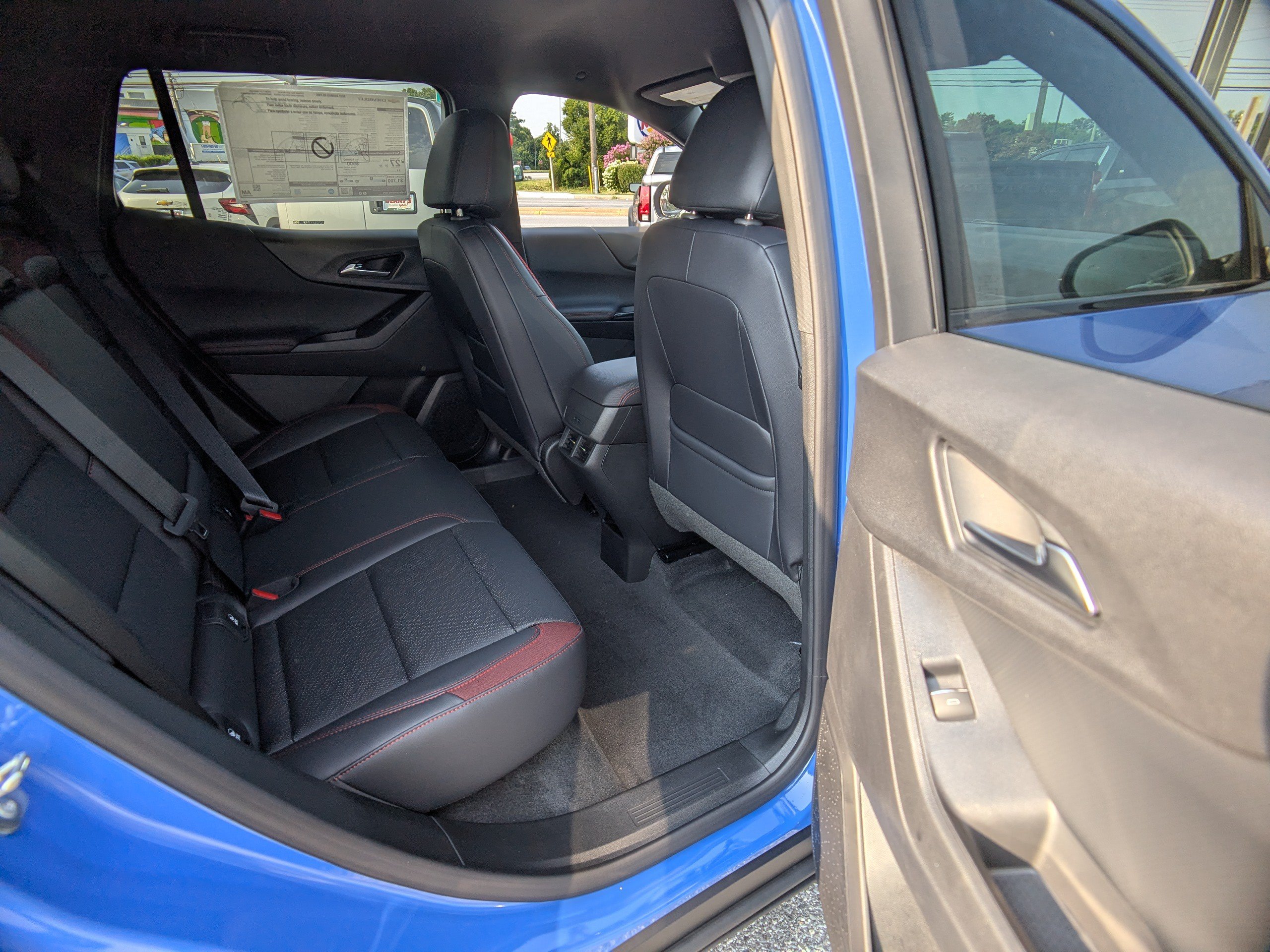 New 2027 Chevrolet Equinox RS FWD image 11