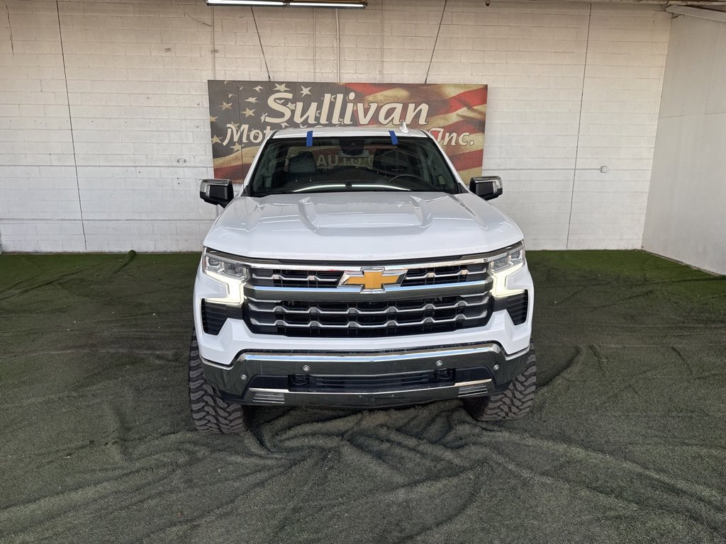 Used 2023 Chevrolet Silverado 1500 LTZ image 4