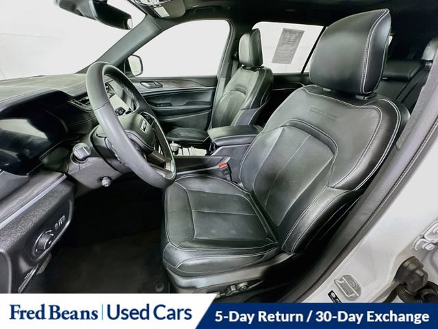Certified 2023 Jeep Grand Cherokee L Overland AWD/4WD image 29