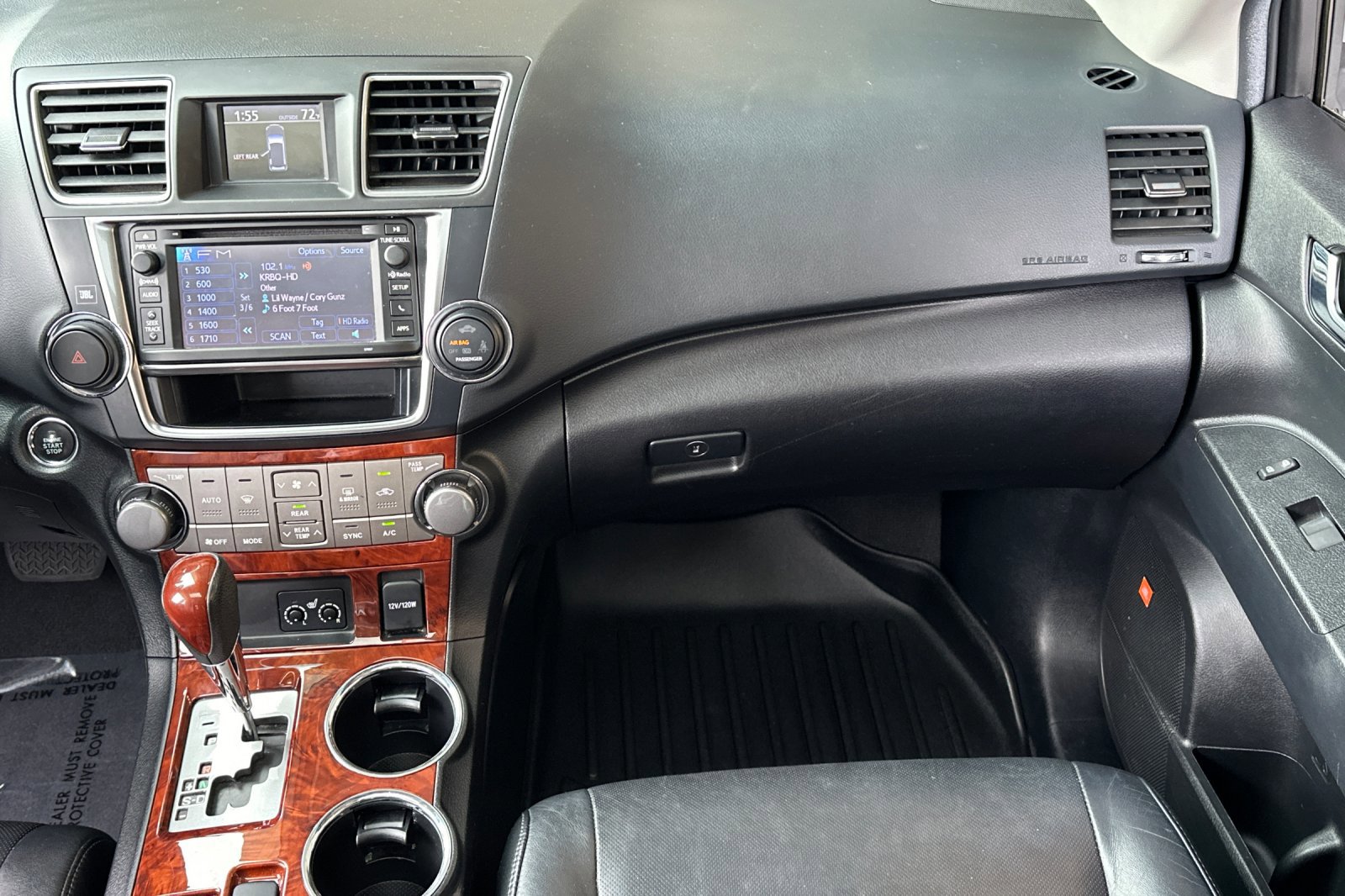 Used 2013 Toyota Highlander Limited AWD/4WD image 30