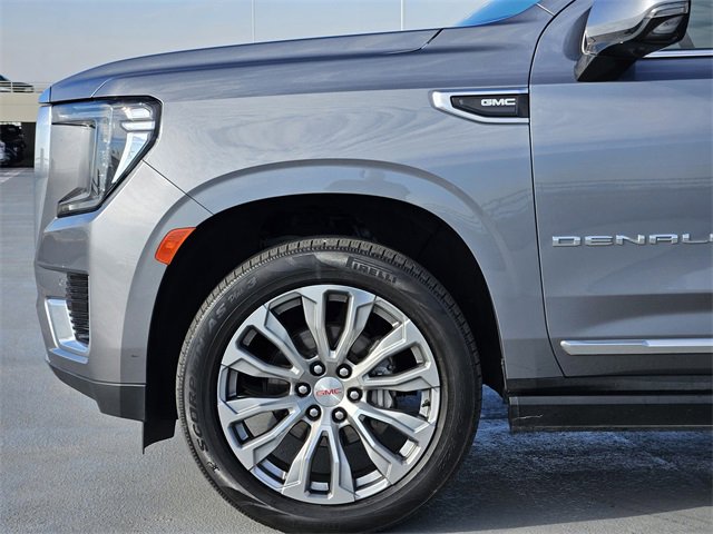 Used 2022 GMC Yukon Denali w/ Denali Ultimate Package image 9