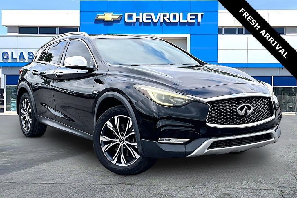 Used 2017 INFINITI QX30 Premium w/ Navigation Package