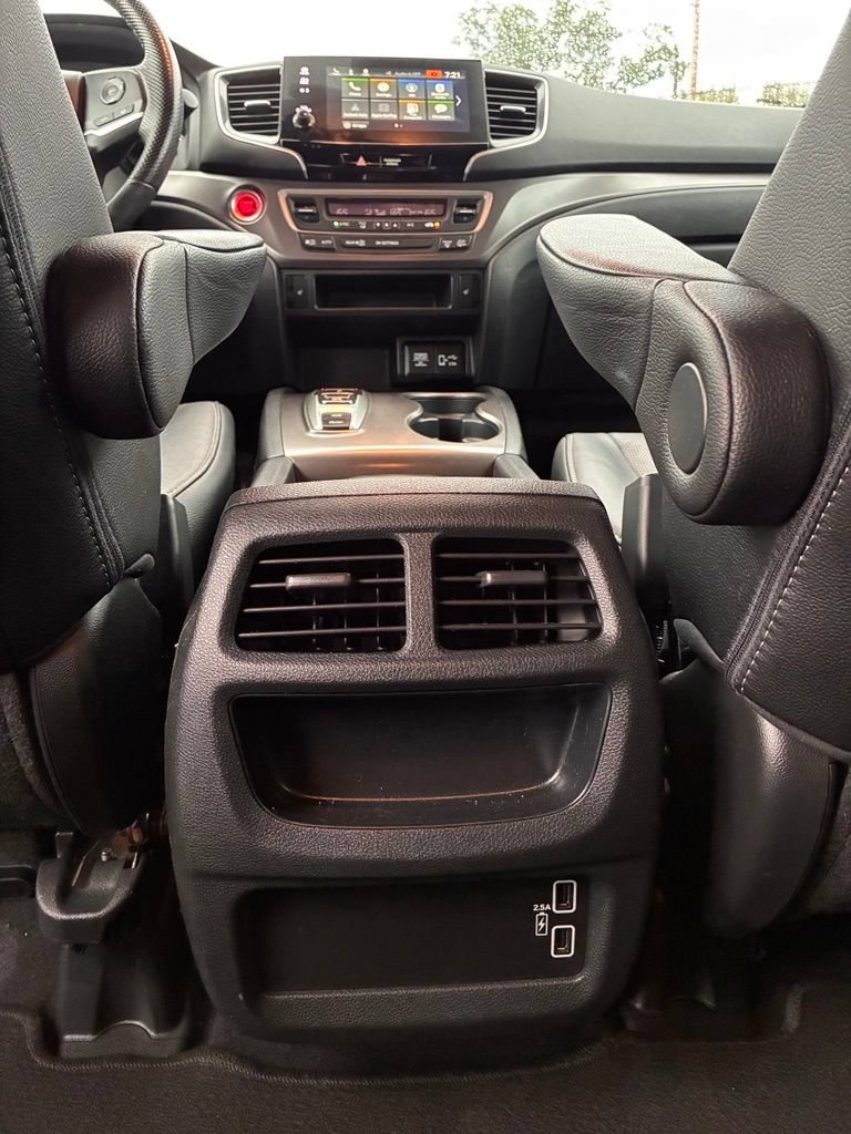 Used 2023 Honda Passport EX-L image 17