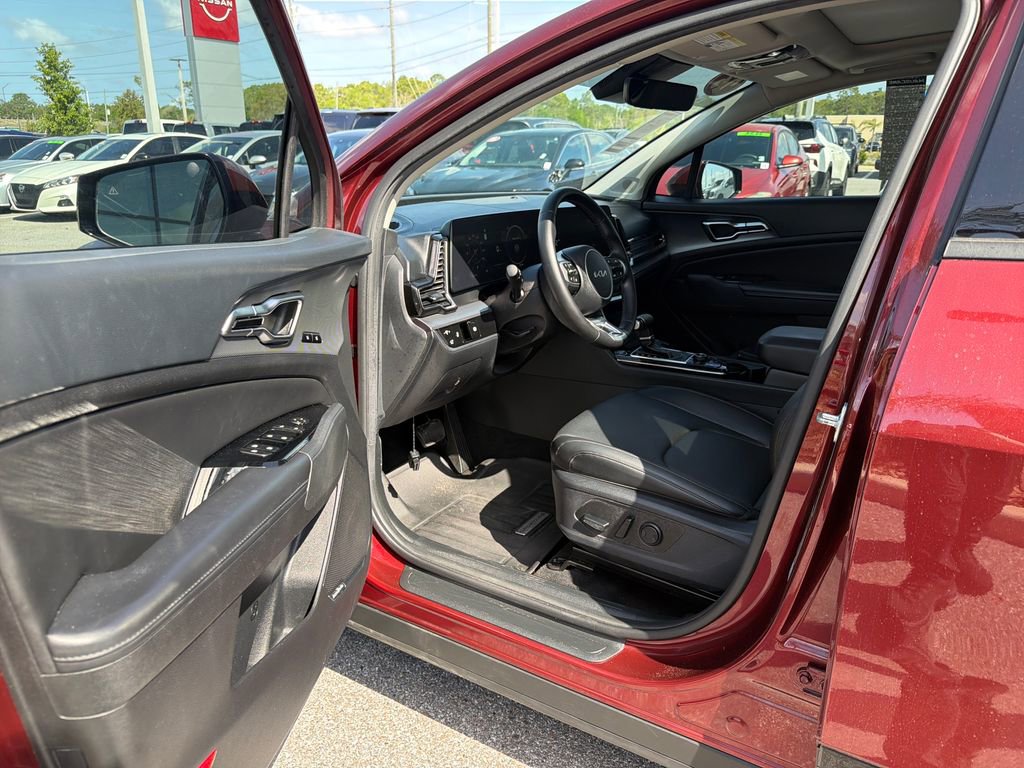 Used 2023 Kia Sportage SX FWD image 12