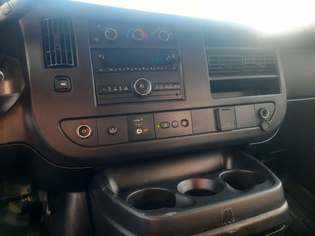 Used 2018 GMC Savana 3500 LT w/ LT Preferred Equipment Group RWD image 12
