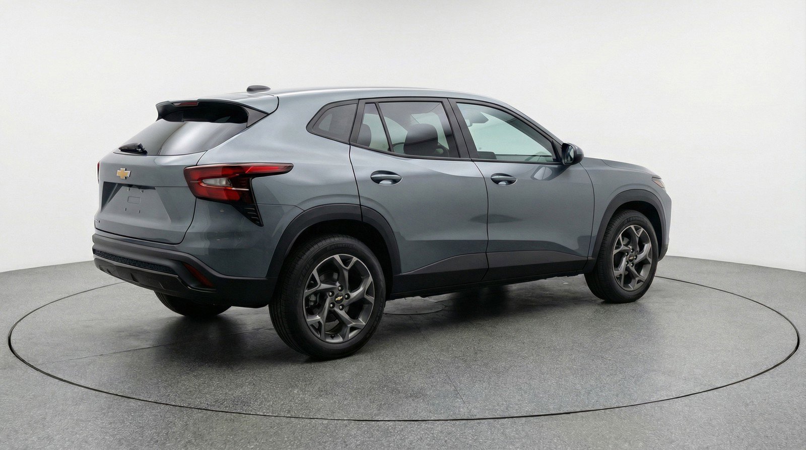 Used 2025 Chevrolet Trax LT image 9