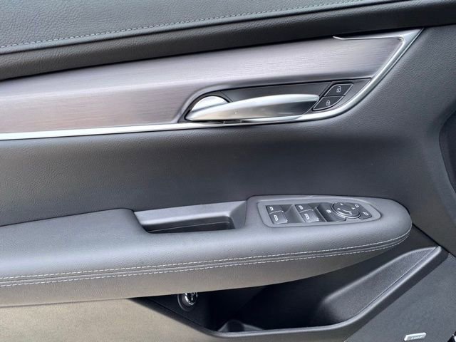 New 2026 Cadillac XT5 Luxury image 14
