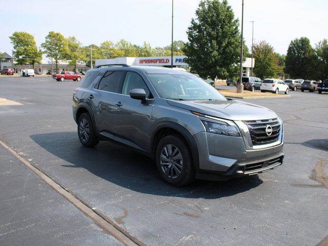 Used 2025 Nissan Pathfinder SV