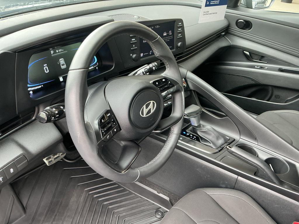 Certified 2025 Hyundai Elantra Sport image 10