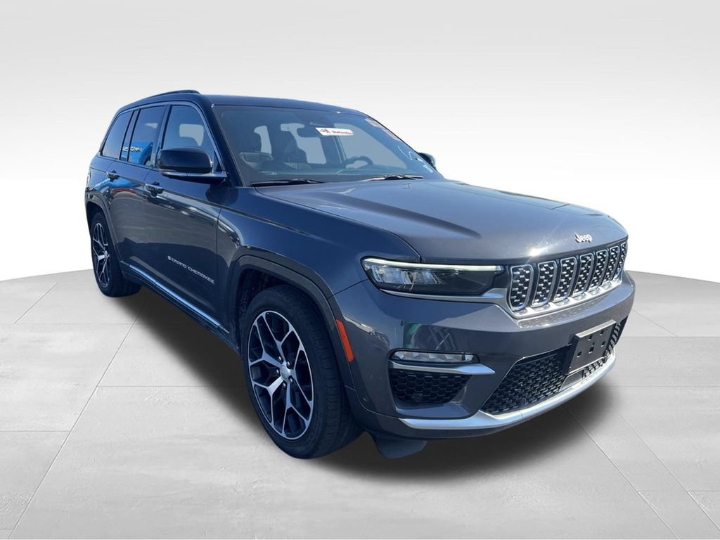 Used 2024 Jeep Grand Cherokee Summit AWD/4WD image 17