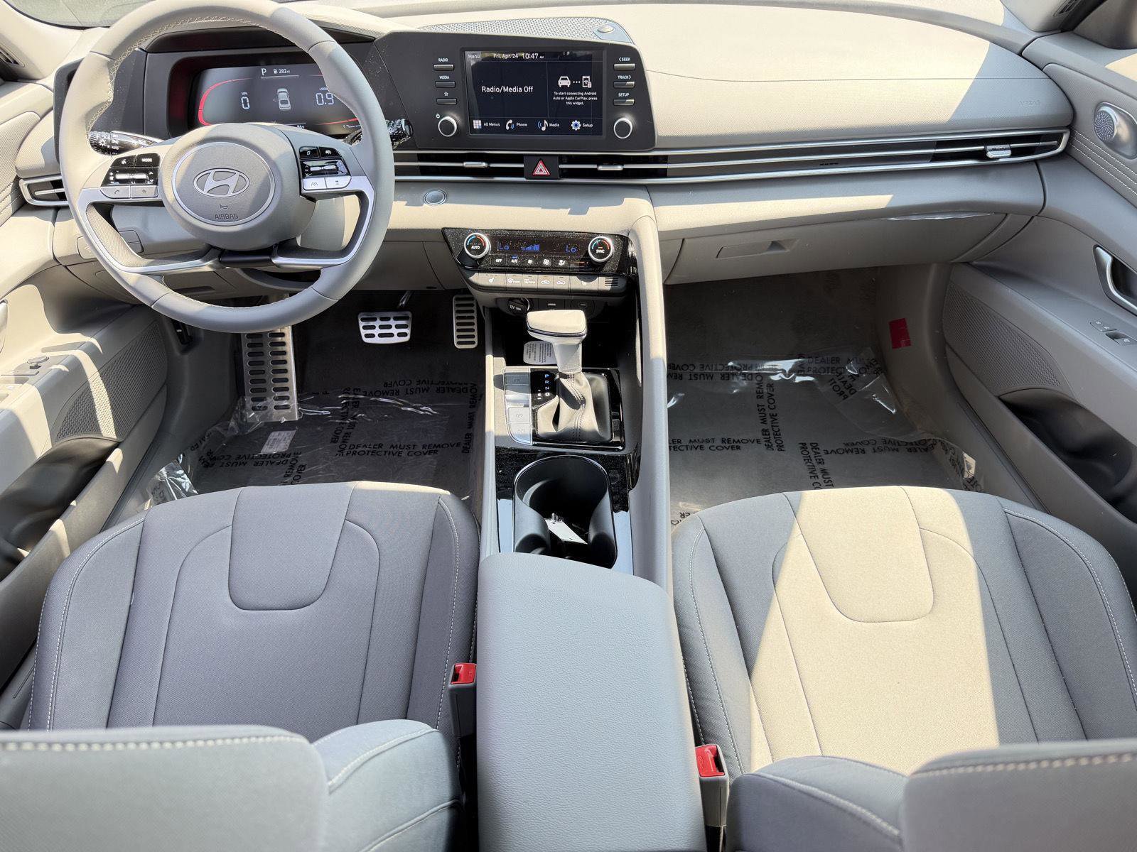 New 2026 Hyundai Elantra SEL Sport FWD image 7