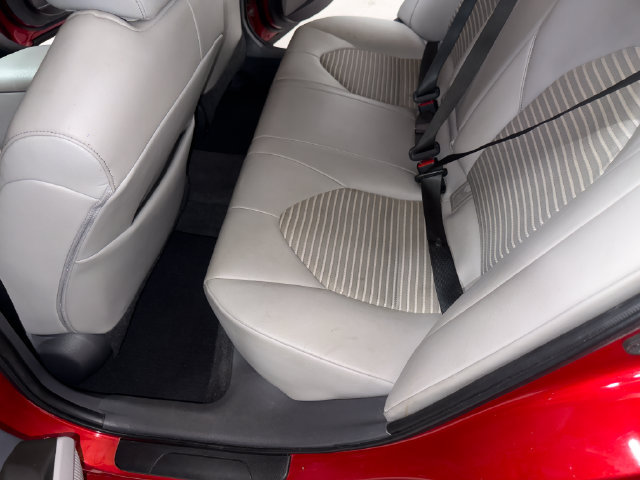 Used 2021 Toyota Camry SE FWD image 15