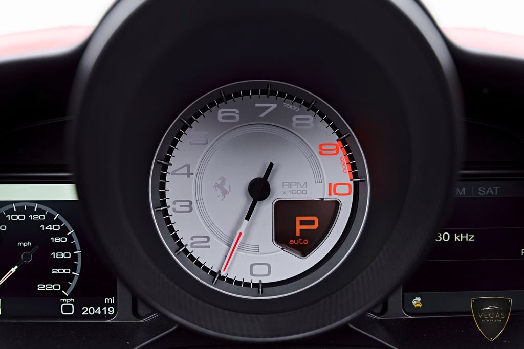 Used 2014 Ferrari 458 Spider RWD image 69