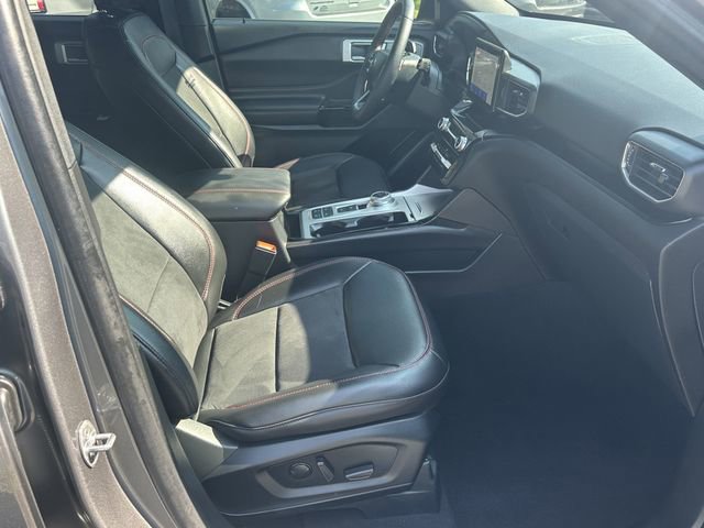 Used 2024 Ford Explorer ST-Line w/ Class IV Trailer Tow Package RWD image 13