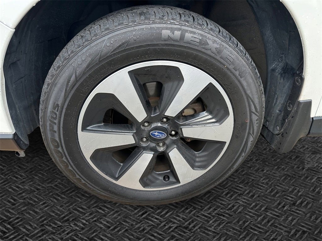 Used 2017 Subaru Forester 2.5i Limited image 11
