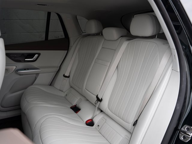 Used 2023 Mercedes-Benz EQE 500 4MATIC SUV image 17