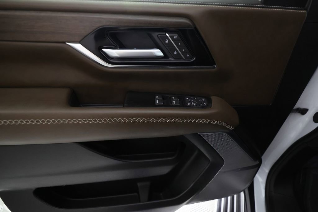 Used 2026 GMC Yukon Denali Ultimate image 21