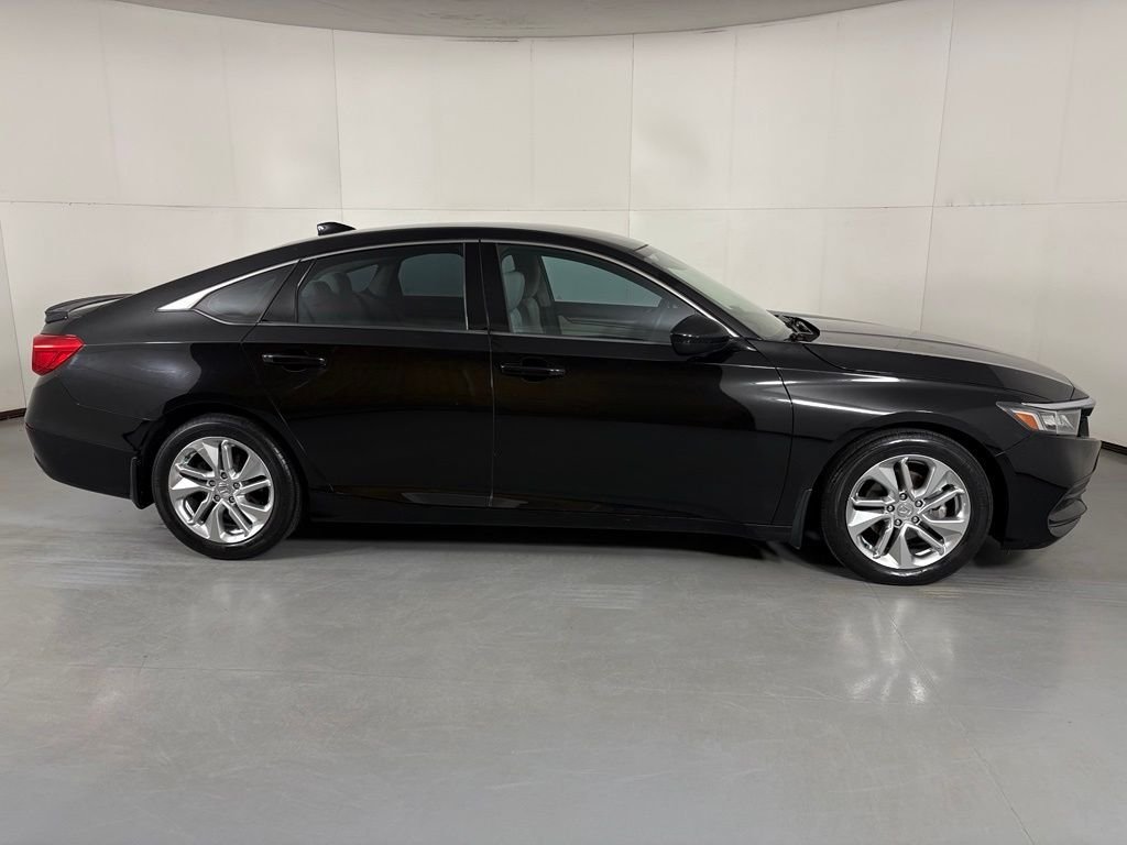 Used 2018 Honda Accord LX image 10
