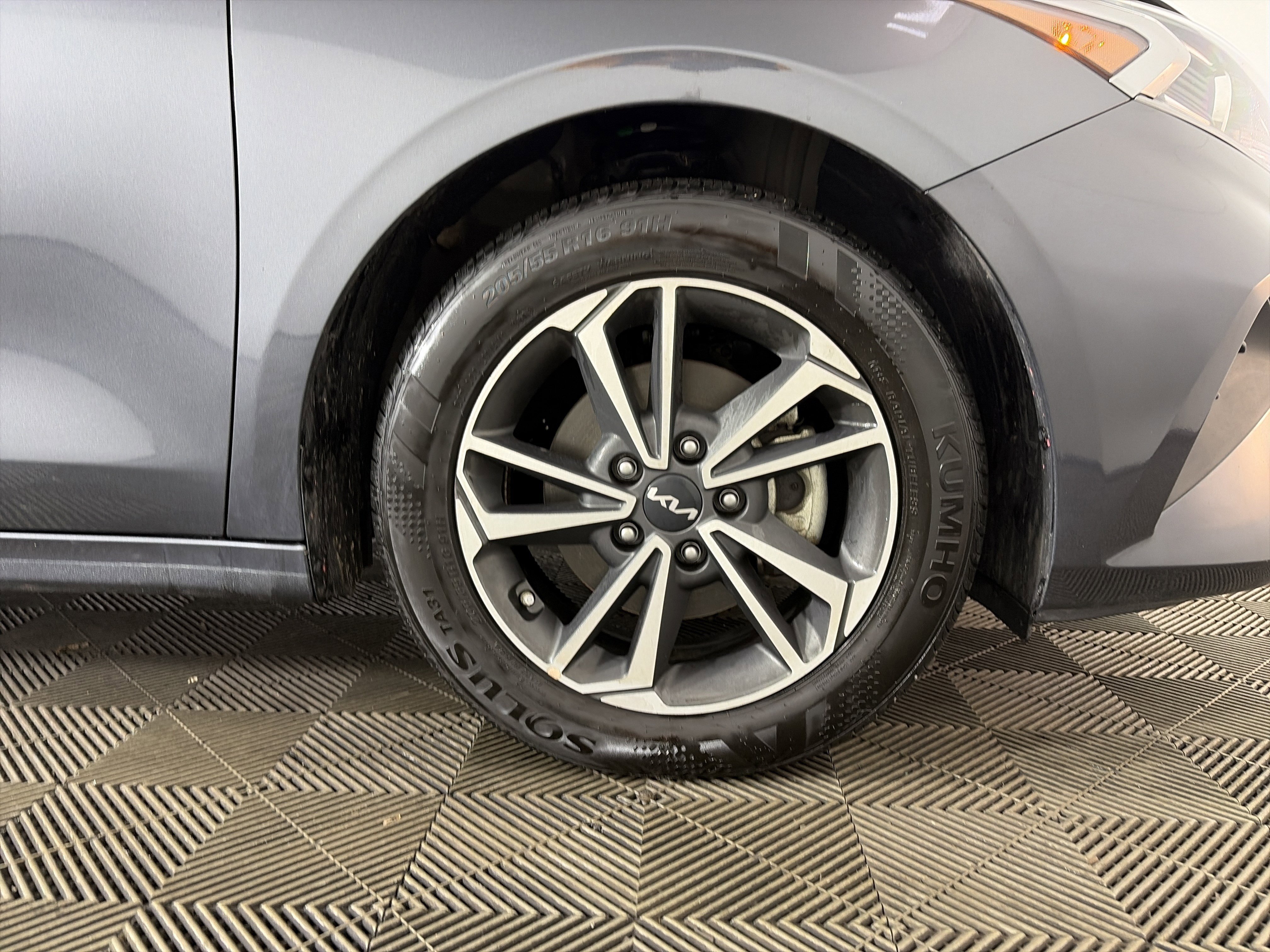 Used 2024 Kia Forte LXS w/ LXS Technology Package image 44