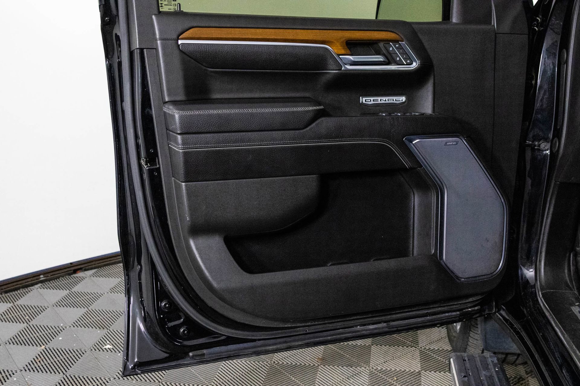 Certified 2023 GMC Sierra 1500 Denali w/ Denali Reserve Package image 33