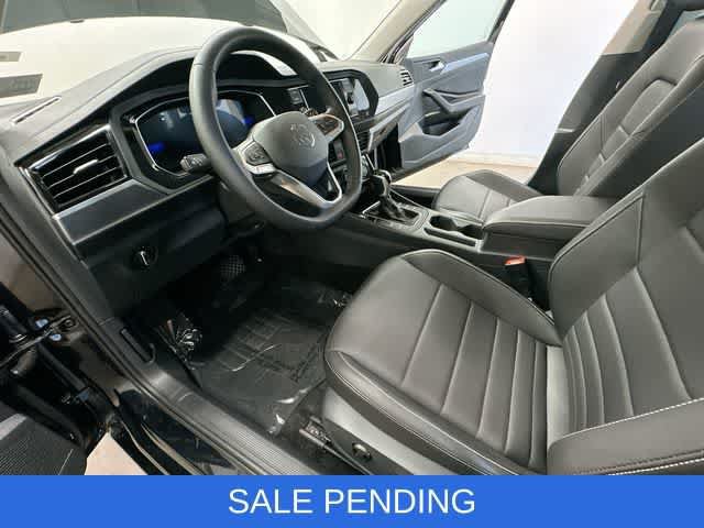 Used 2024 Volkswagen Jetta SE FWD image 16