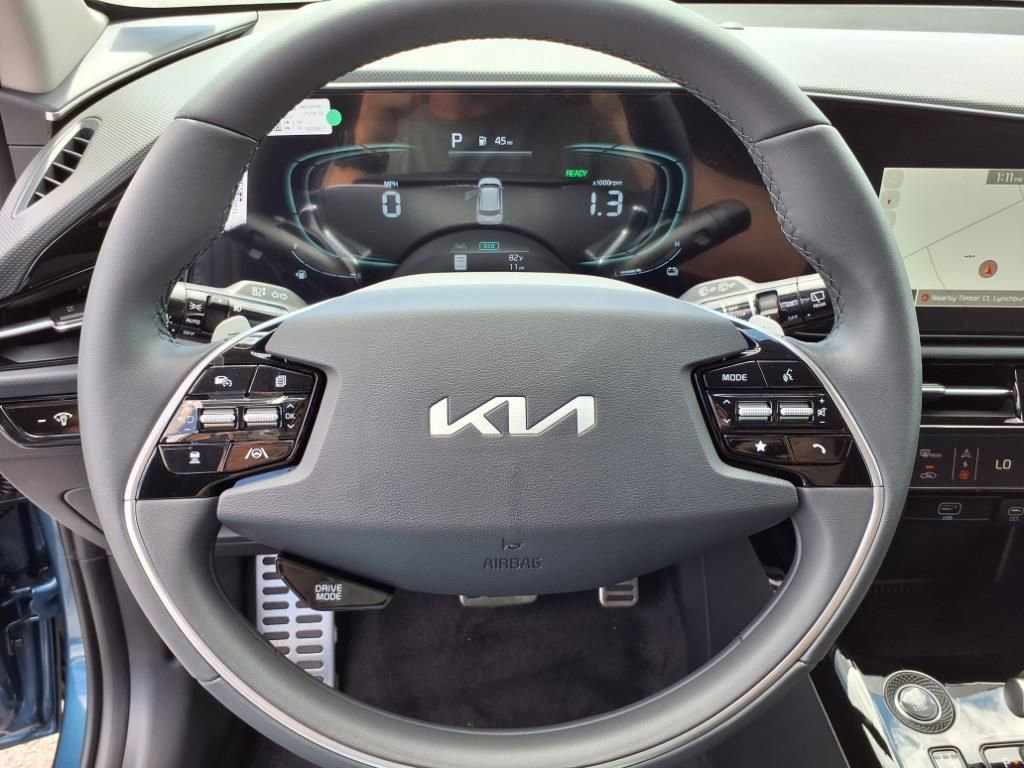 New 2025 Kia Niro EX Touring image 19