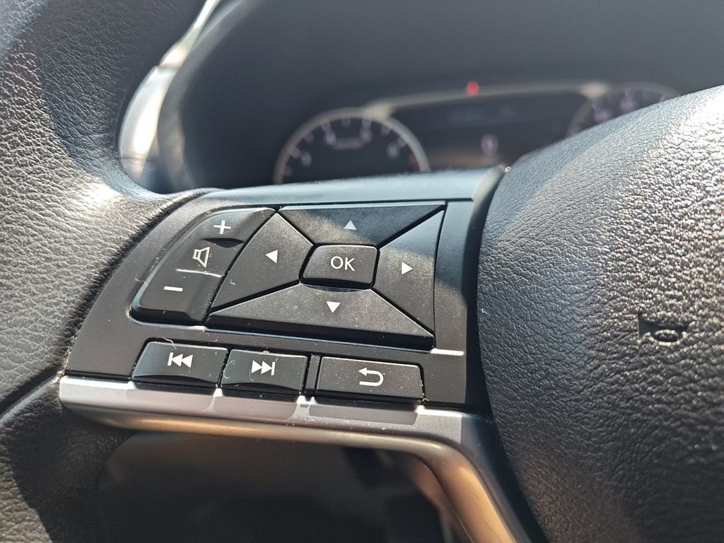 Used 2024 Nissan Sentra SV FWD image 26
