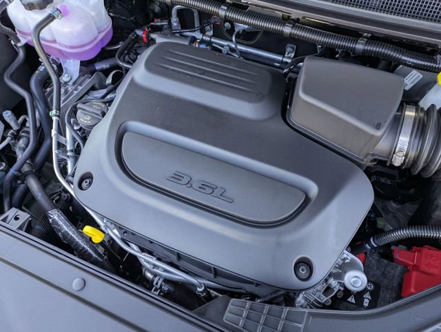 New 2026 Chrysler Pacifica Select FWD image 31