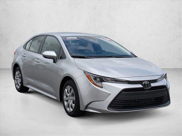 Used 2023 Toyota Corolla LE FWD image 3