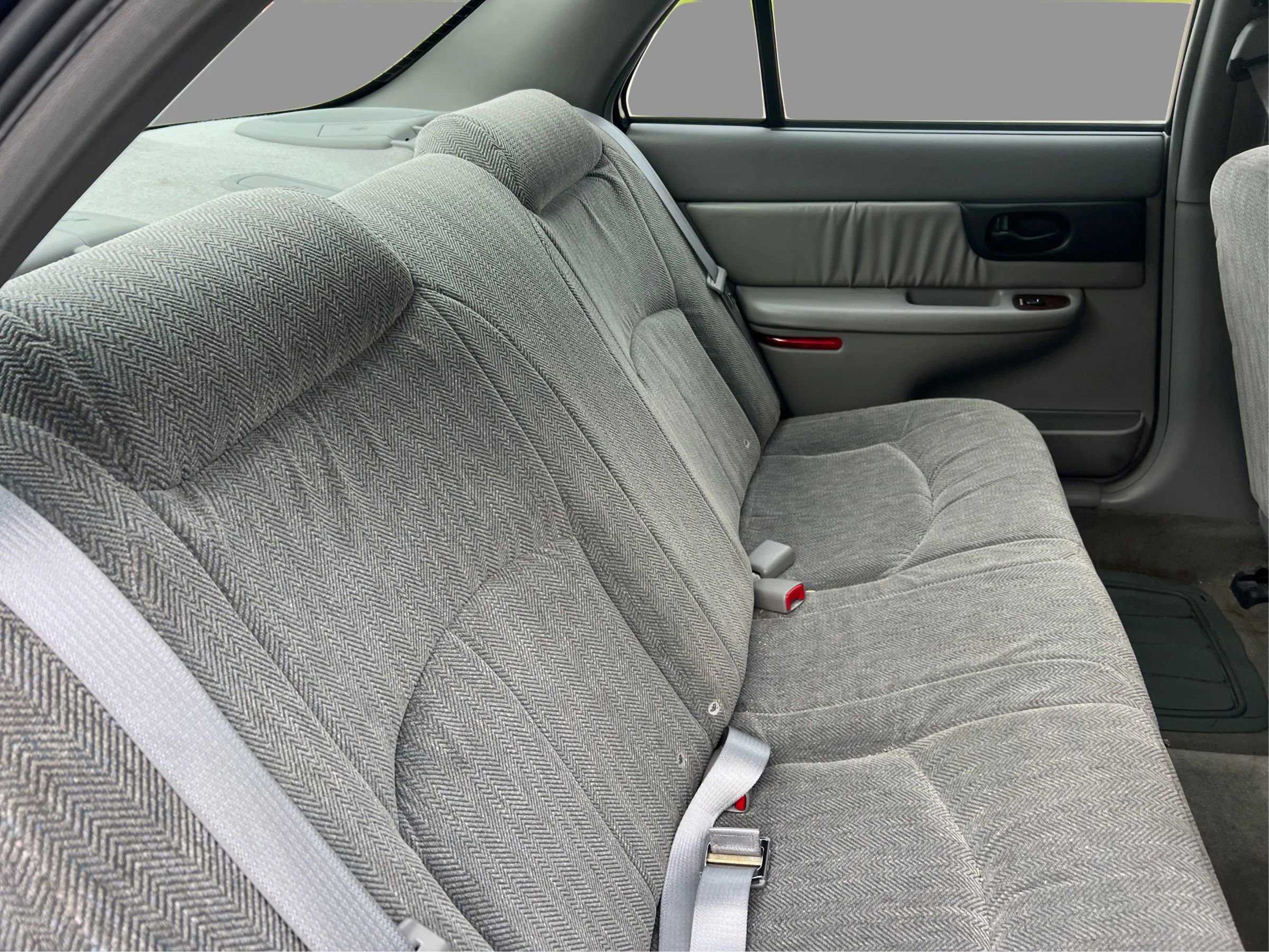 Used 2003 Buick Regal LS w/ LS Luxury Package FWD image 27