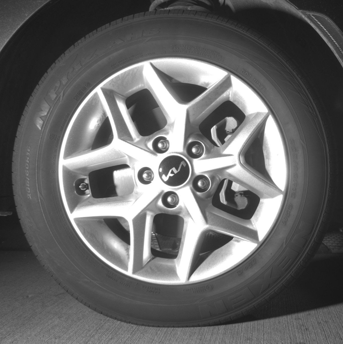 Used 2025 Kia Soul LX w/ LX Technology Package FWD image 13