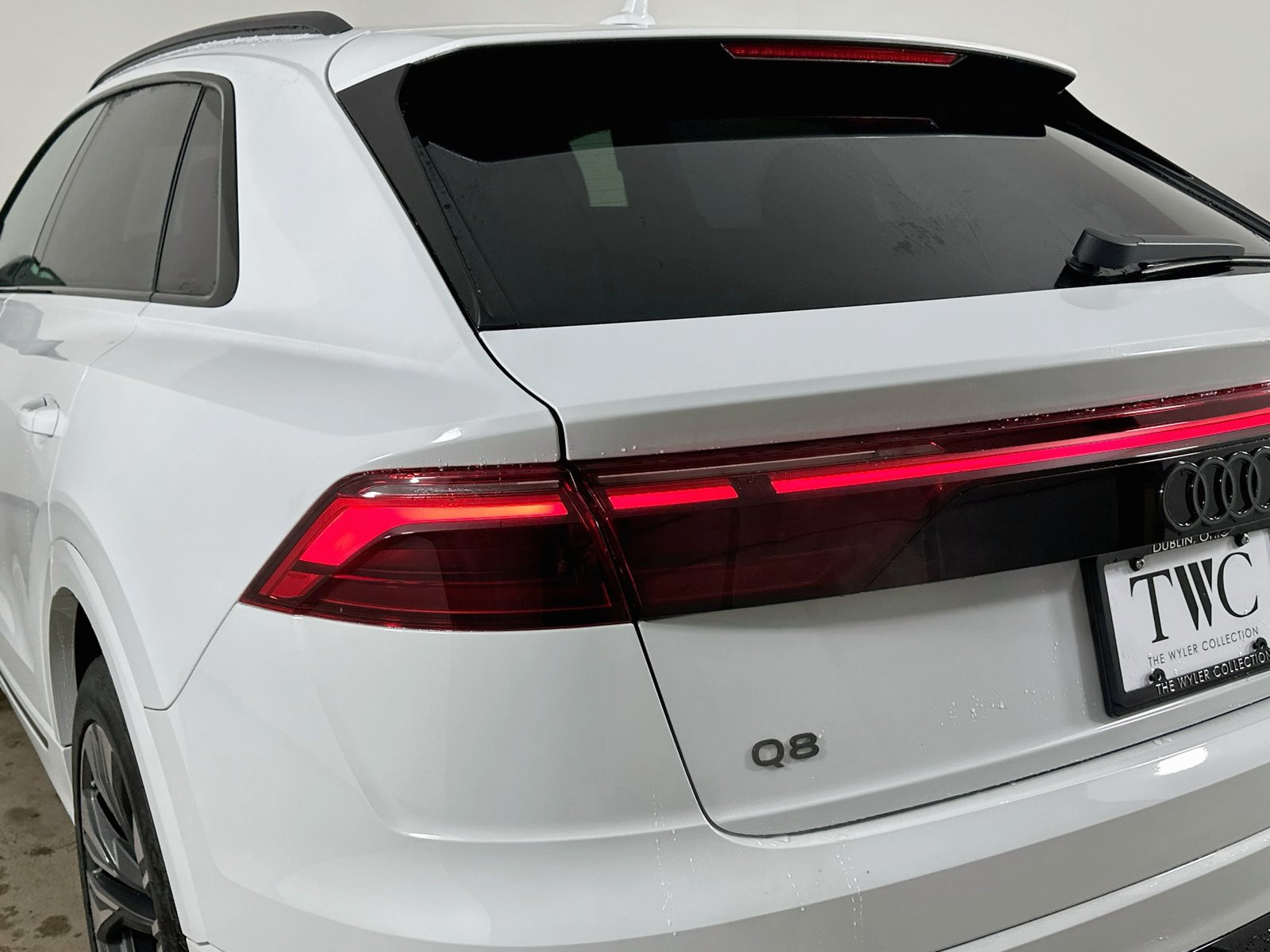 New 2027 Audi Q8 Premium Plus AWD/4WD image 12