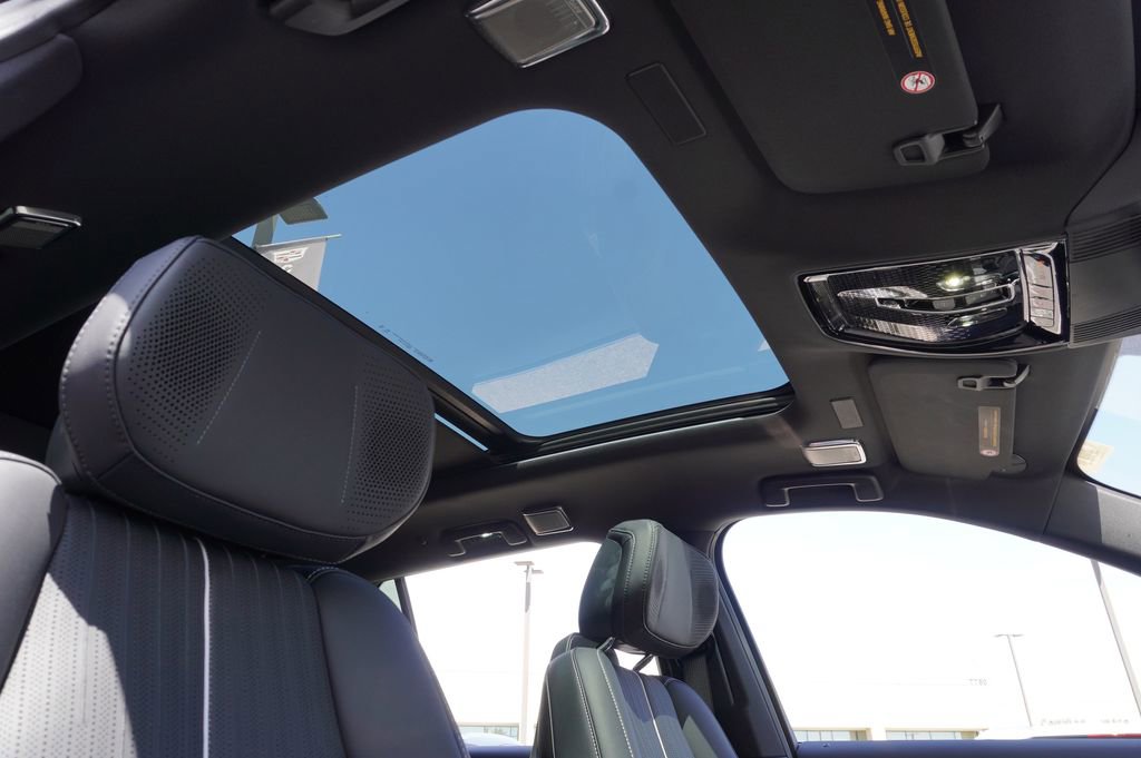 New 2026 Cadillac Vistiq Luxury AWD/4WD image 13