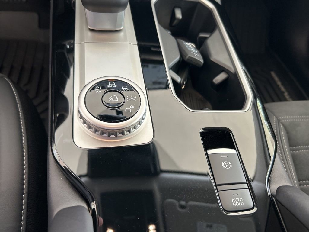 Used 2026 Mitsubishi Outlander SE FWD image 44