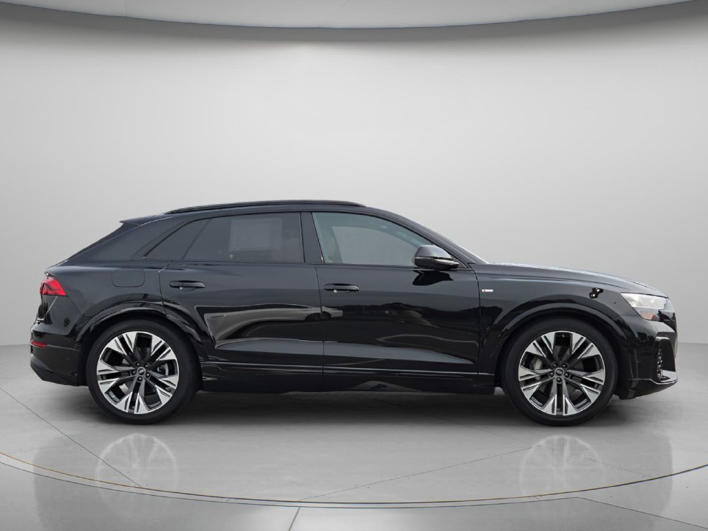 Certified 2026 Audi Q8 Premium Plus w/ Premium Plus Package AWD/4WD image 9