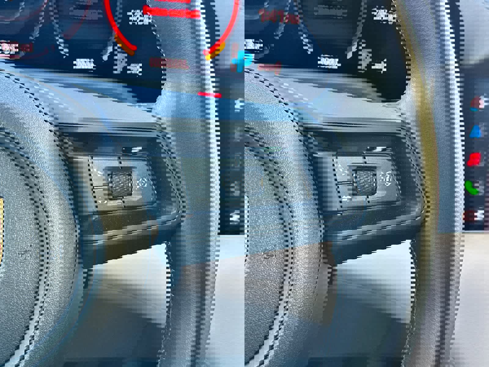 Used 2024 Porsche Taycan 4 Cross Turismo image 28